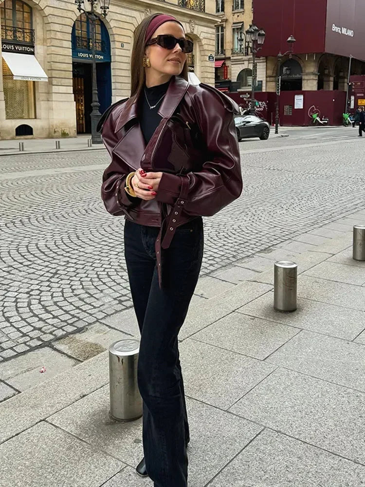 Giacca corta in pelle da donna | Perfetta per l'autunno e l'inverno