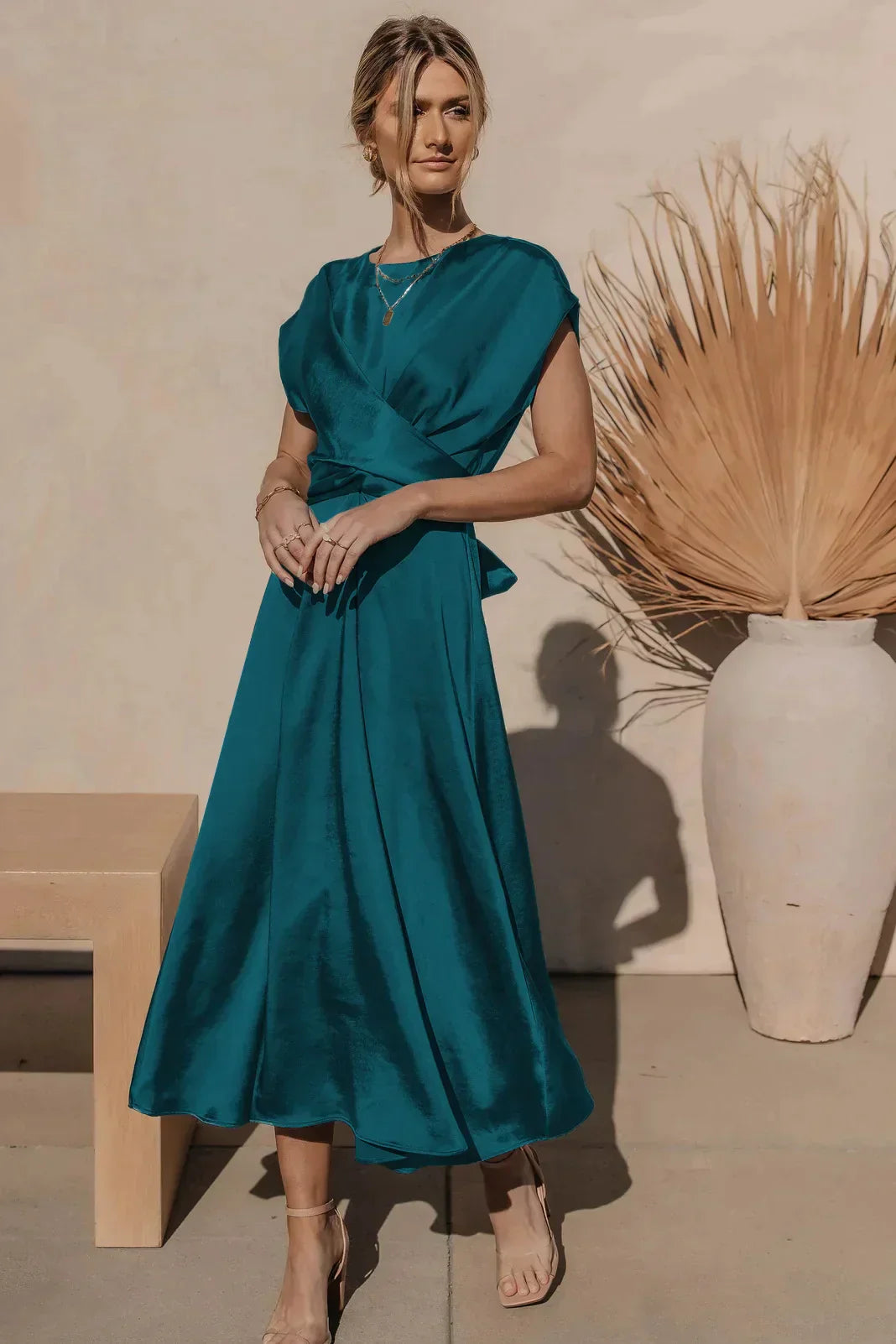 Evangeline - Robe de soirée élégante en satin de soie, parfaite pour vos occasions spéciales