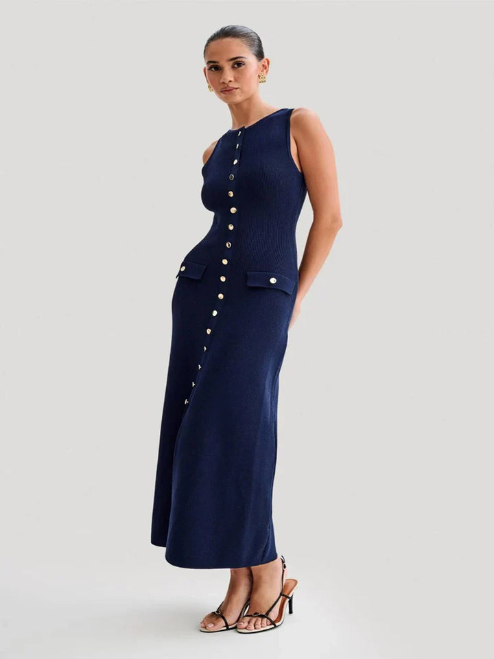 Élodie | Robe Longue Tricotée avec Boutons Dorés et Poches Élégantes