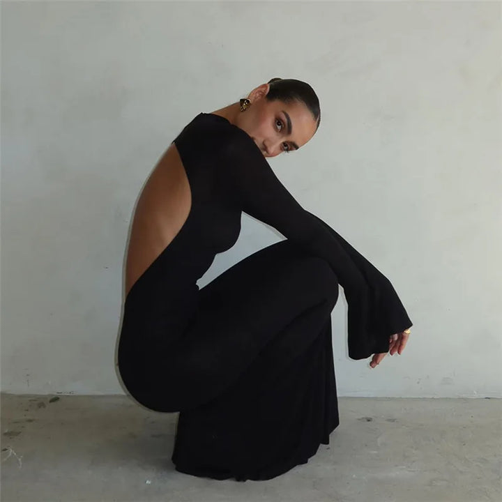 Emma | Abito da sera aderente chic con collo alto e schiena scoperta | Eleganza e seduzione