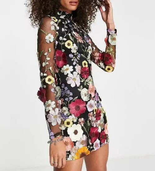 Abito floreale tridimensionale Dolores | Eleganza e comfort per il tuo evento