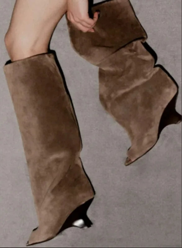 Peep Toe Bottes genou pour femmes | Bottes élégantes en daim talon compensé pour la fête & le mariage 2025