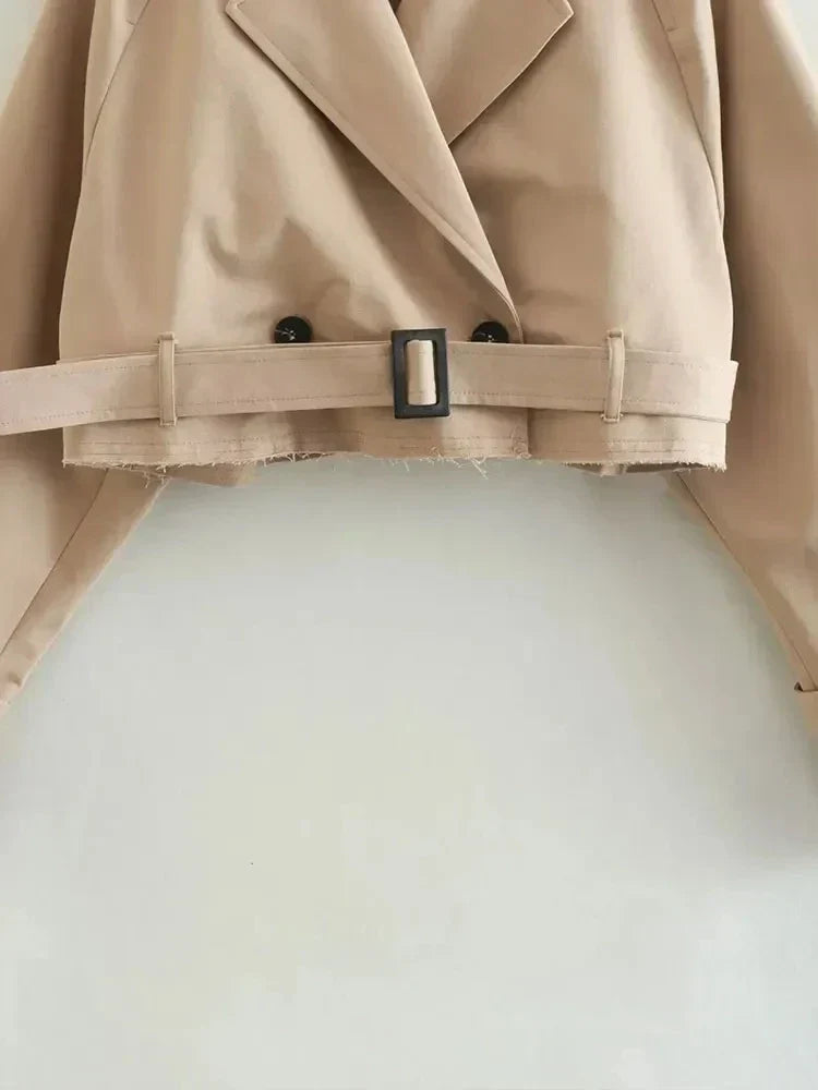 Trench-coat court élégant Lilly | Coupe féminine & style intemporel
