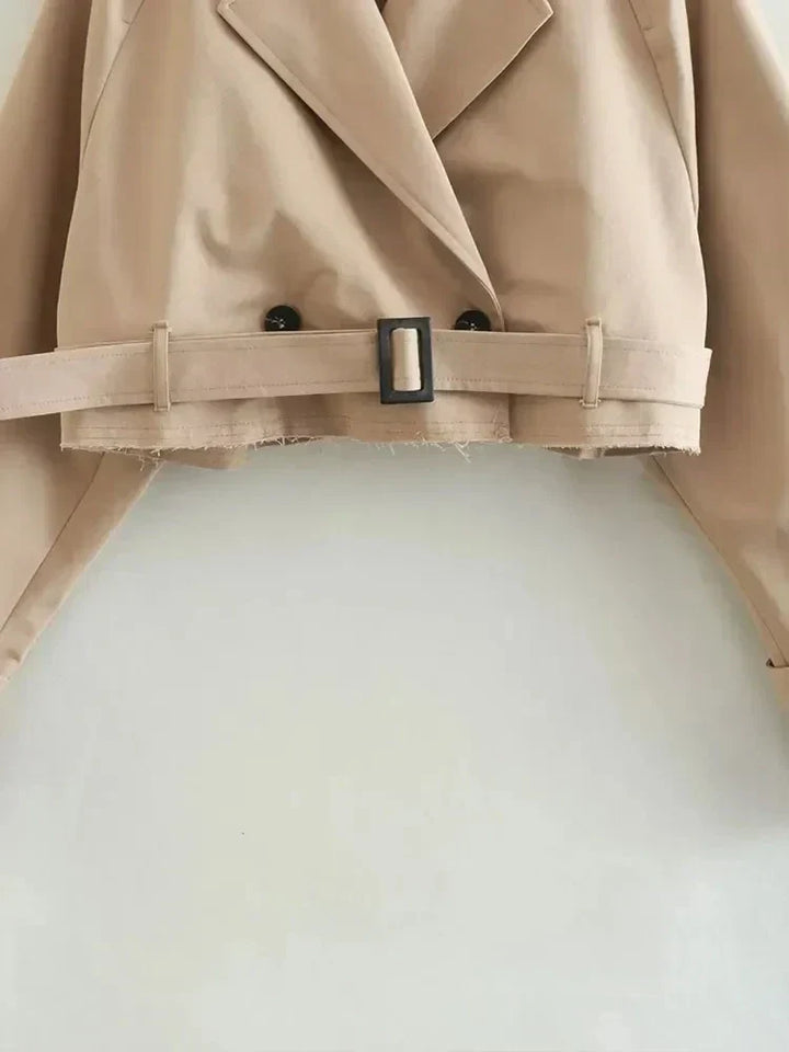 Trench-coat court élégant Lilly | Coupe féminine & style intemporel