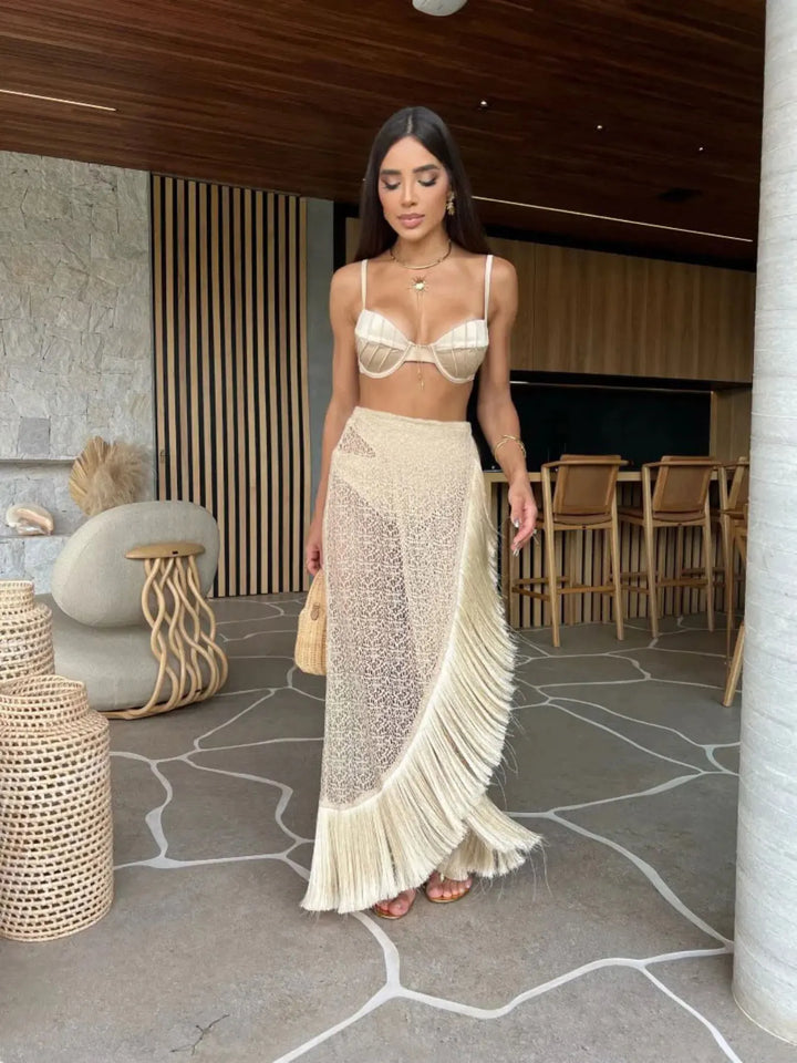 Conjunto playero Elisa Refined con falda de encaje y flecos elegantes | Bohemio y chic
