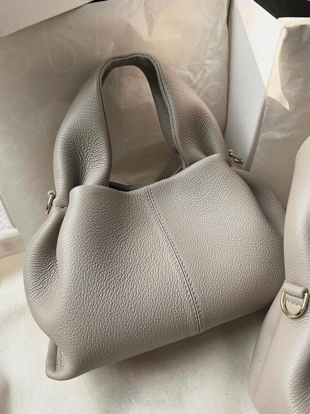 Thayane | Sac à bandoulière intemporel en cuir végétalien souple