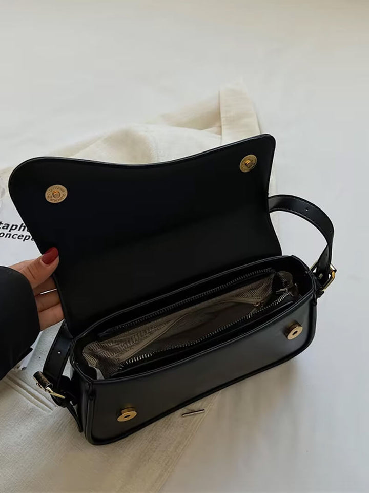 Janita | Bolso de hombro para mujer con diseño fino y ondulado: versátil, lujoso y moderno.