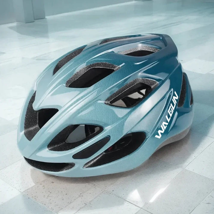 Casque Vélo Ultra-Léger VeloGuard | 205g, 19 Aérations, Ajustable & Certifié CE