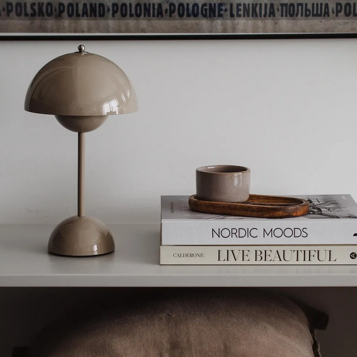 Lampada da tavolo a LED senza fili AuroraGlo | Design anni '60 con dimmer regolabile