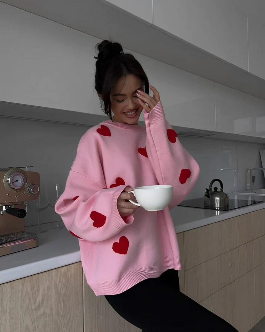 Suéter Adelaidey con corazón bordado para mujer | Cómodo y de gran tamaño