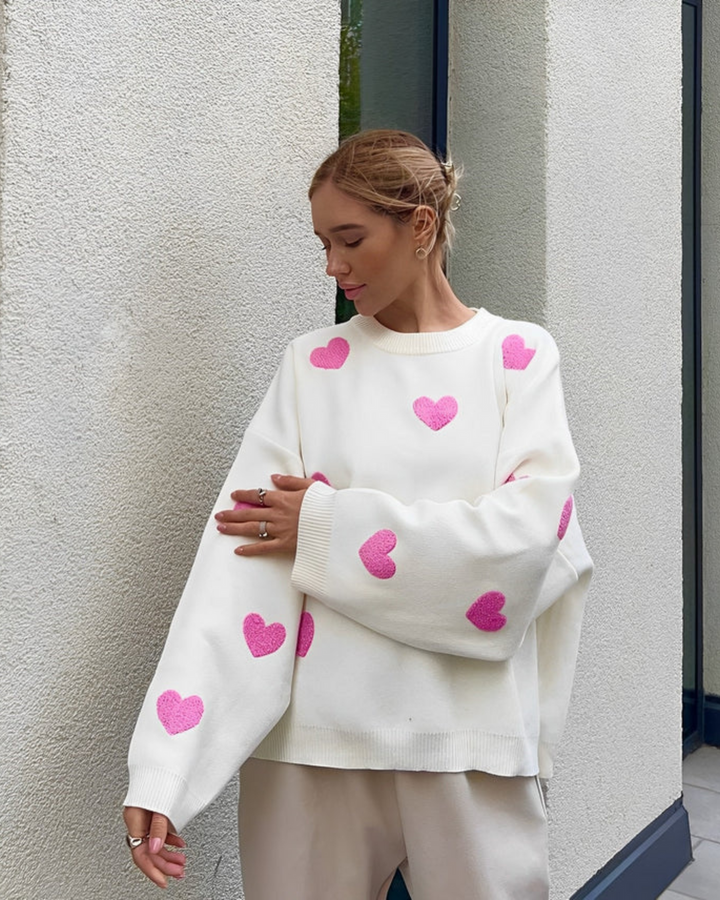 Suéter Adelaidey con corazón bordado para mujer | Cómodo y de gran tamaño