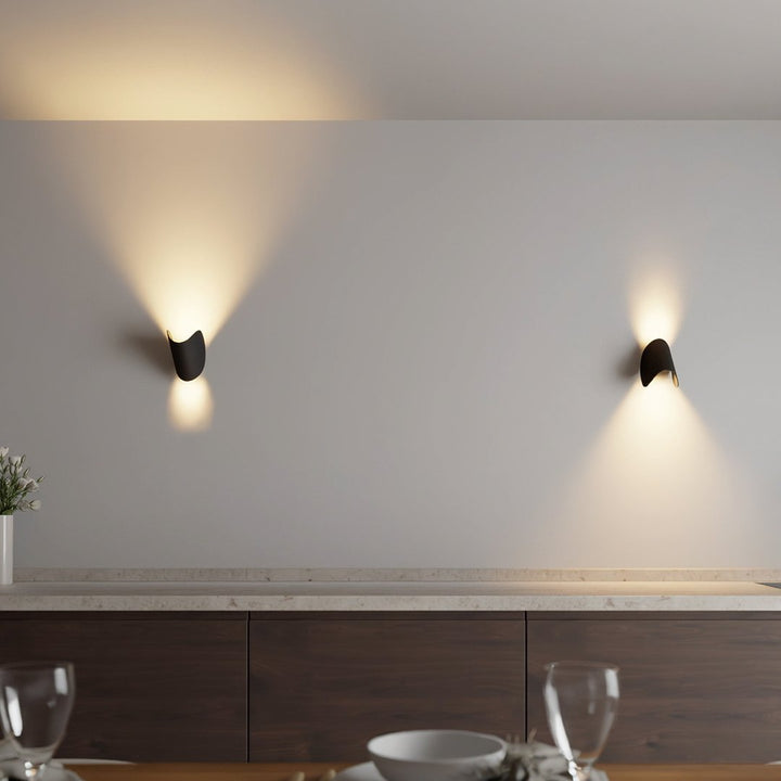 Applique LED à croissant réglable - Design moderne pour l'intérieur et l'extérieur