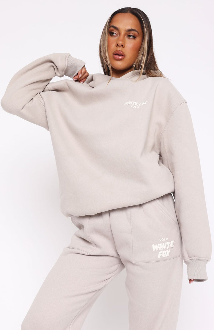 Sudadera con capucha Offstage Moon | Corte extragrande, suave tejido polar y estampado abullonado