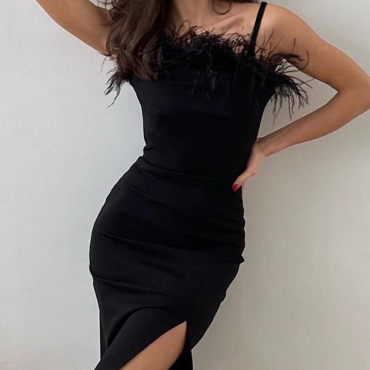 Casandra Robe de soirée avec fente haute et plumes | Elégance et sophistication