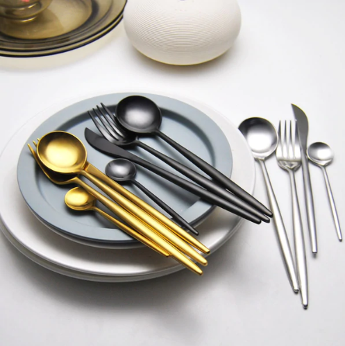 RoyalGlow Set de Couverts 24 Pièces | Acier Inox Doré et Argent Élégant