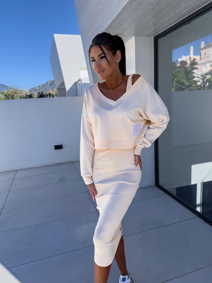 Conjunto de sudadera y vestido Monique | Comodidad y elegancia para el día a día