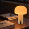 Lámpara de mesa moderna con luz táctil inalámbrica