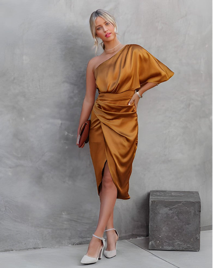 Donna Robe de Soirée | Design Séduisant, Coupe Maxi, Tissu Satiné Brillant et Confort Élégant