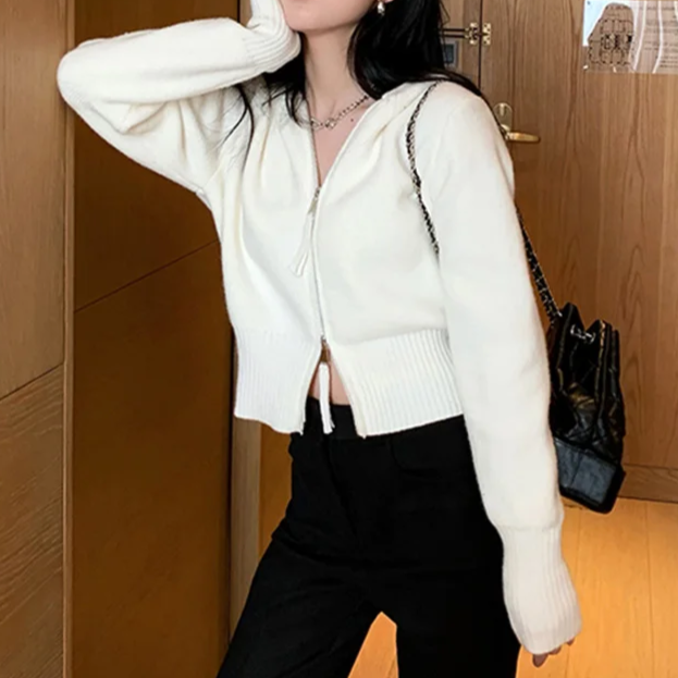 Emma | Cardigan Court Unique & Élégant pour un Style Tendance