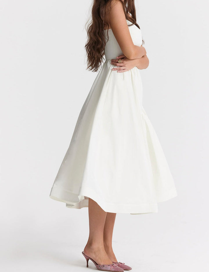 Amalie Robe Élégante Sans Manches avec Dos Nu | Sublimant la Silhouette