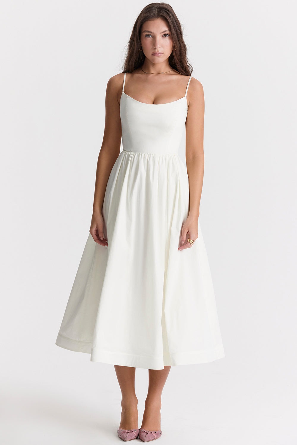 Amalie Robe Élégante Sans Manches avec Dos Nu | Sublimant la Silhouette