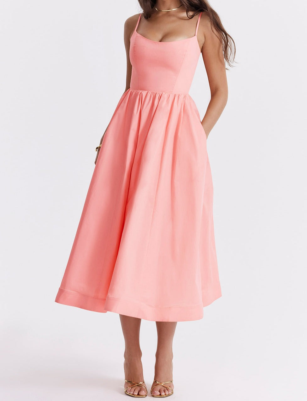 Amalie Robe Élégante Sans Manches avec Dos Nu | Sublimant la Silhouette