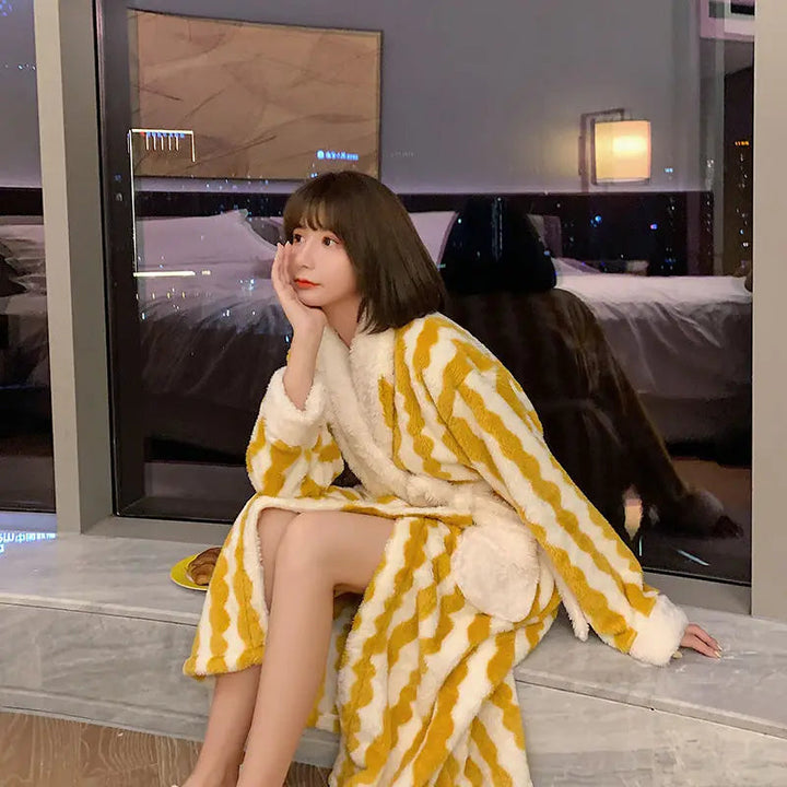 Princesse Zara Peignoir Doux et Chaud pour Femme | Élégant et Confortable