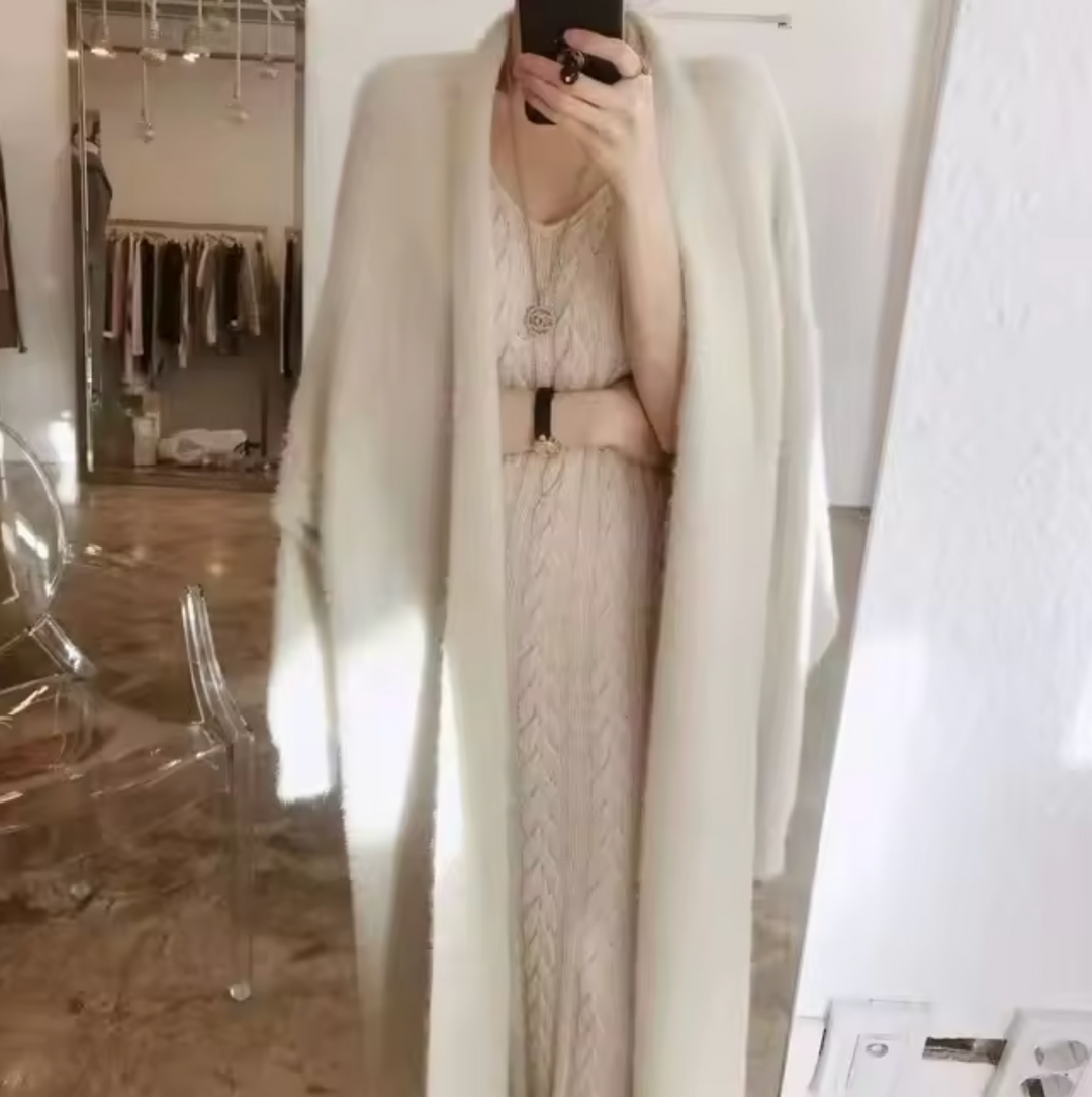 Cárdigan largo de cachemir Yassi | Elegante y cómodo para el invierno, prenda versátil para combinar con otras prendas.