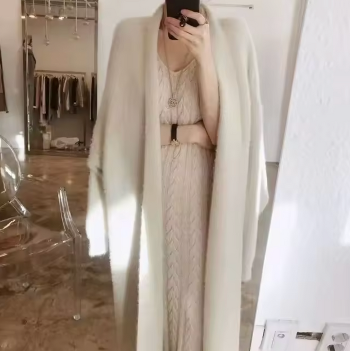 Cárdigan largo de cachemir Yassi | Elegante y cómodo para el invierno, prenda versátil para combinar con otras prendas.