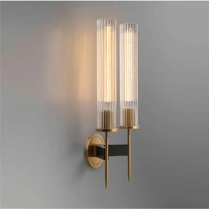 Möni | Applique moderne en verre cannelé et finition cuivre