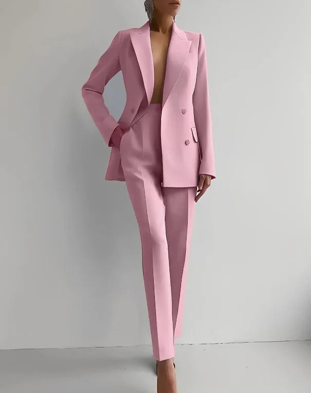 Ida | Elegante conjunto de mujer con corte sofisticado y moderno