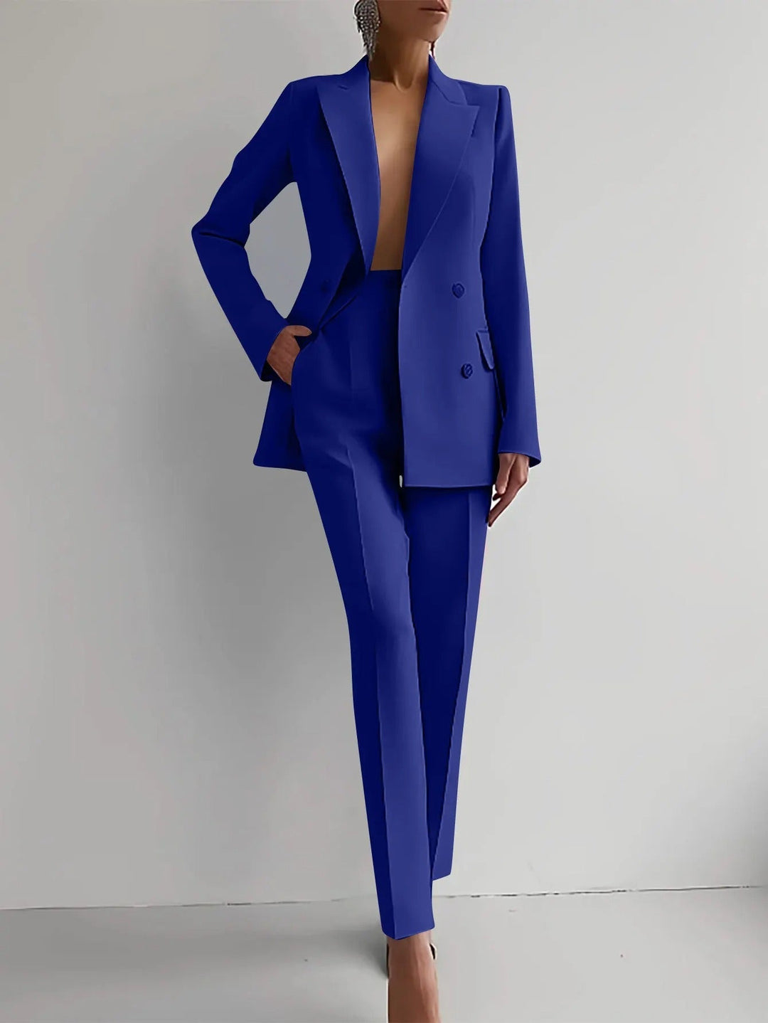 Ida | Elegante conjunto de mujer con corte sofisticado y moderno