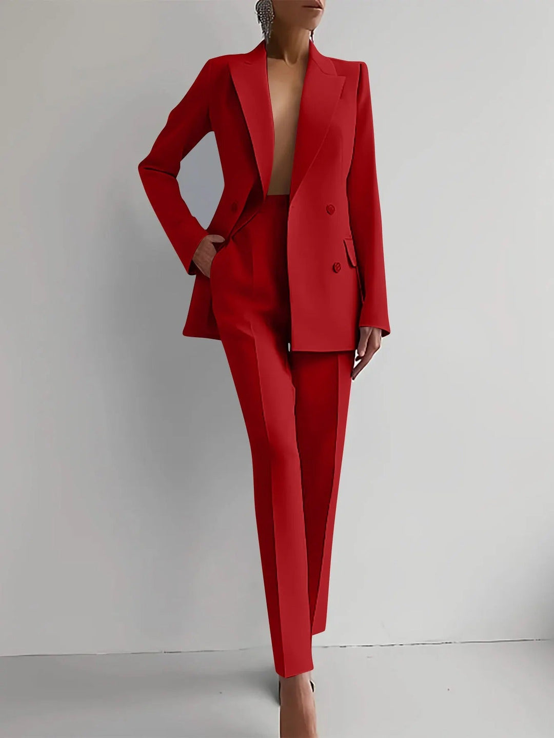 Ida | Elegante conjunto de mujer con corte sofisticado y moderno